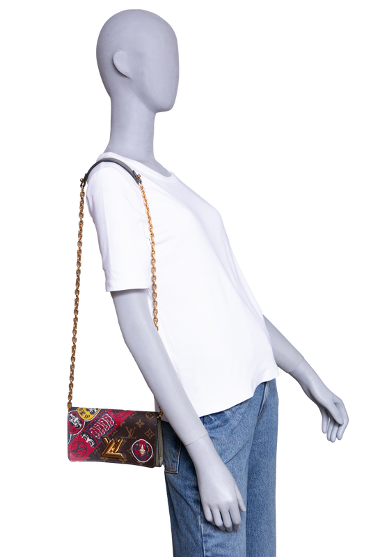 LV WOC KABUKI TWIST MONOGRAM EPI GREEN