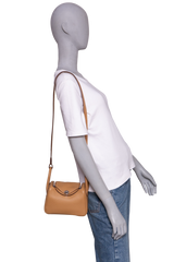 HERMÈS LINDY TAURILLON CLÉMENCE BISCUIT PLW HDWR