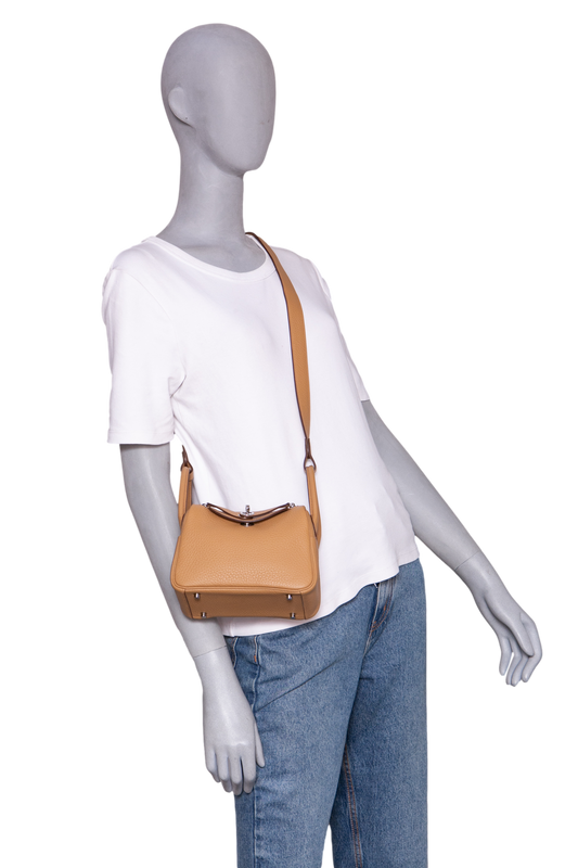 HERMÈS LINDY TAURILLON CLÉMENCE BISCUIT PLW HDWR