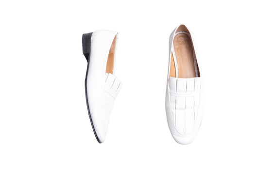 DESAPEGO JULIA FARIA THE ROW LOAFER ADAM PLEAT WHITE