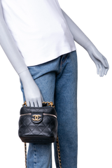 CHANEL VANITY CASE SMALL BLACK/GOLD