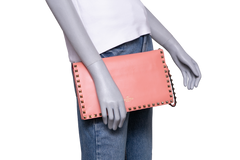 VALENTINO CLUTCH ROCKSTUD ROSE