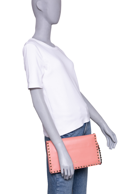 VALENTINO CLUTCH ROCKSTUD ROSE