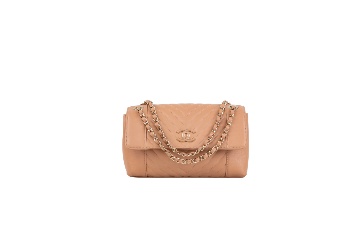 CHANEL MEDIUM DAILY CHEVRON FLAP BEIGE