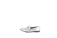 DESAPEGO THASSIA NAVES GUCCI LOAFER COURO SILVER