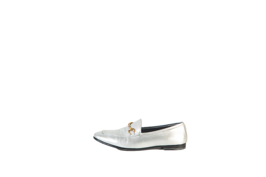 DESAPEGO THASSIA NAVES GUCCI LOAFER COURO SILVER