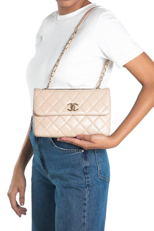 CHANEL TRENDY BEGE