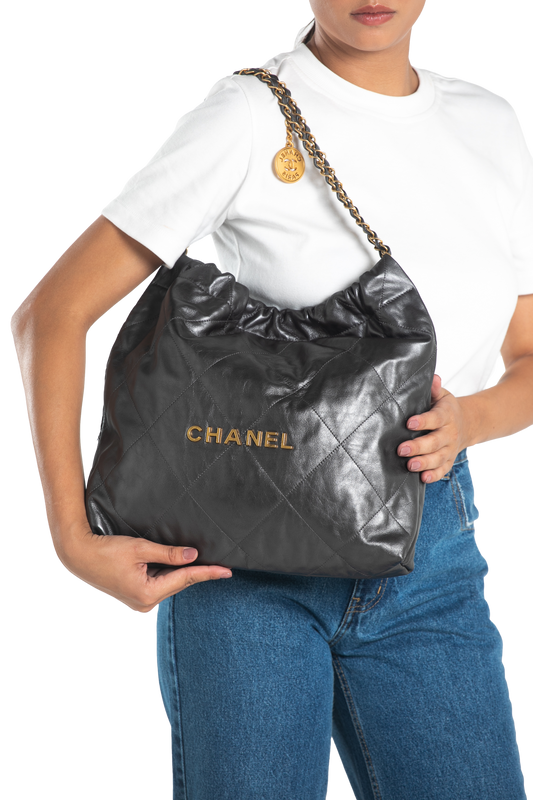 CHANEL 22 BLACK SILVER